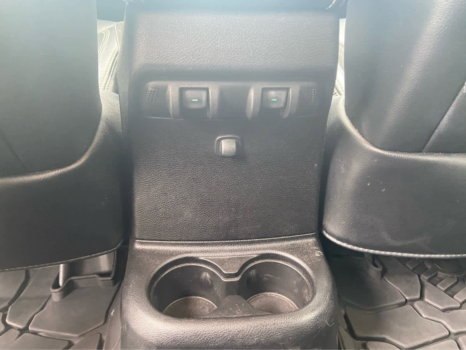 Used 2014 Jeep Wrangler Freedom Edition AWD/4WD image 16