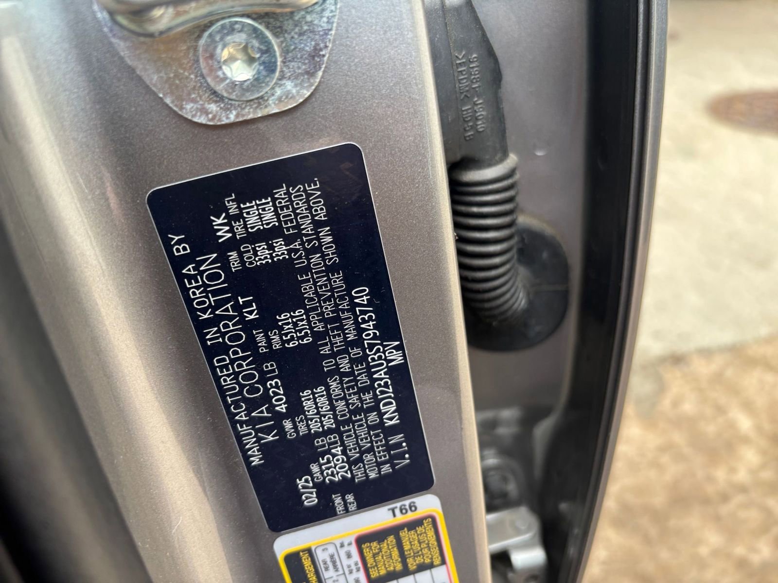 Used 2025 Kia Soul LX w/ LX Technology Package FWD image 23