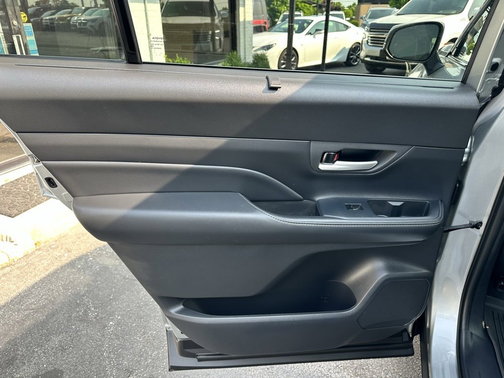 Used 2024 Toyota Grand Highlander XLE image 14