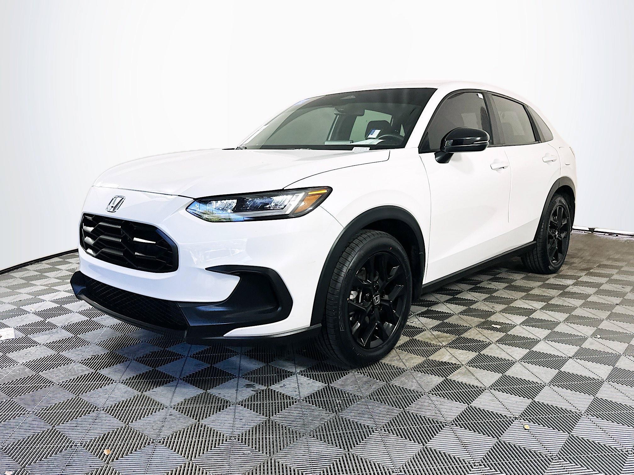 Certified 2023 Honda HR-V Sport image 3