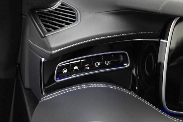 Used 2017 Mercedes-Benz S 63 AMG 4MATIC Coupe image 32