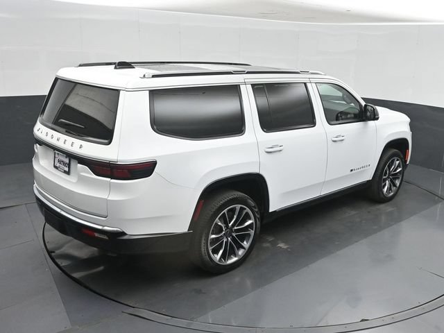 Used 2025 Jeep Wagoneer Series III w/ Premium Group I AWD/4WD image 41