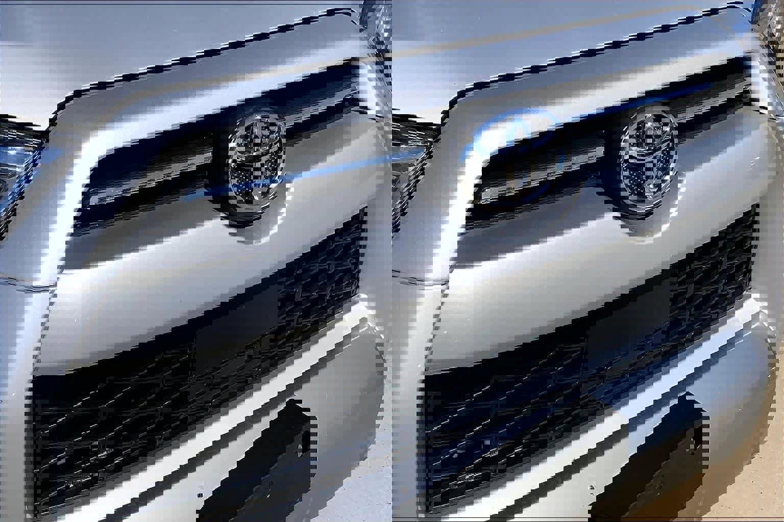 Used 2024 Toyota 4Runner TRD Off-Road image 31