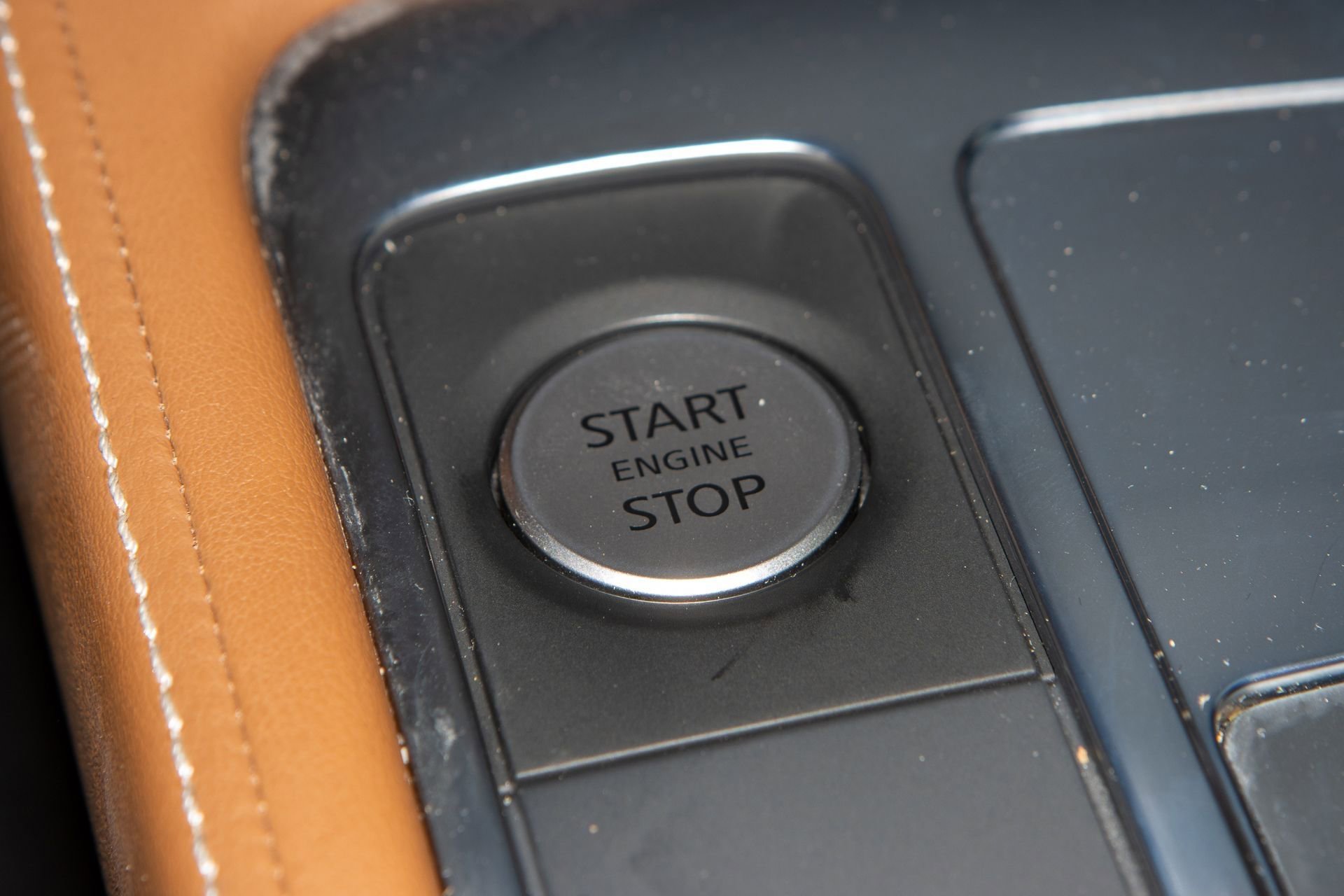 Used 2023 INFINITI QX60 Sensory w/ Cargo Package image 39