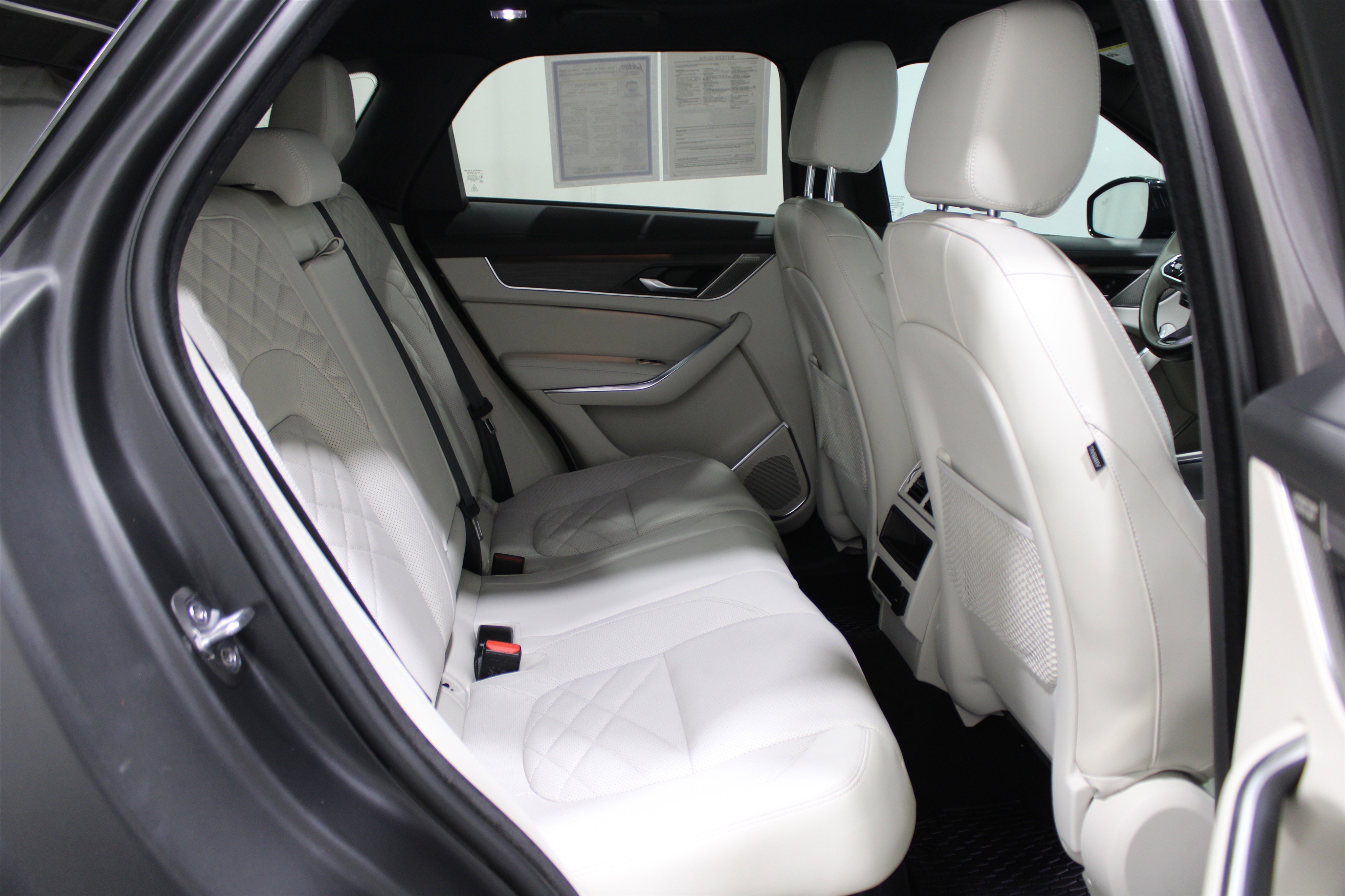 Used 2022 Jaguar F-PACE S image 29