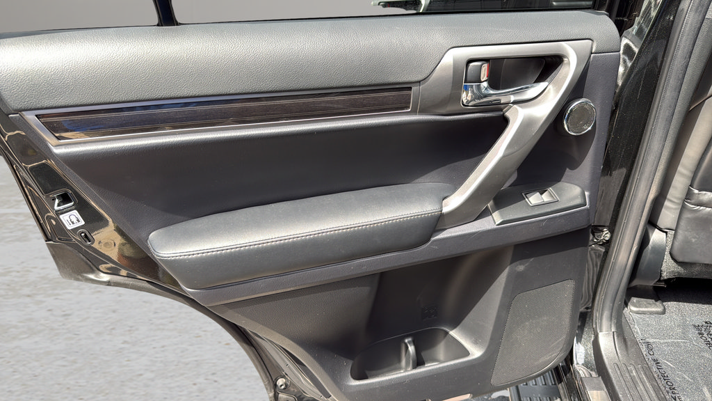 Used 2023 Lexus GX 460 Premium AWD/4WD image 14