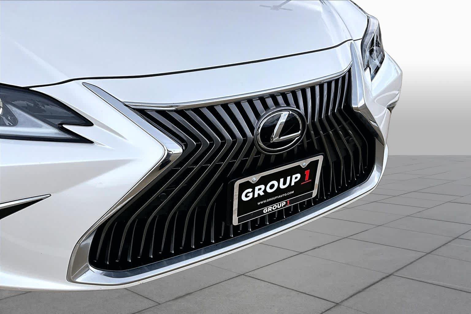 Used 2020 Lexus ES 350 w/ Premium Package FWD image 30