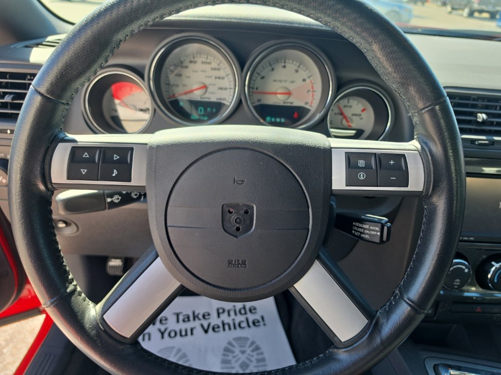 Used 2009 Dodge Challenger SRT8 w/ SRT Option Group II RWD image 13