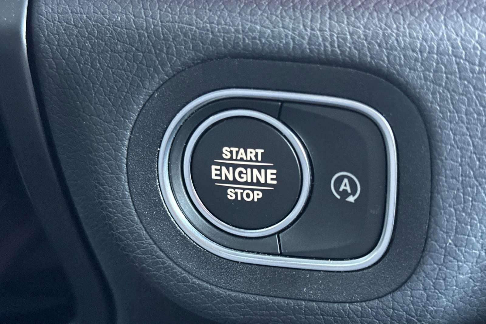 Used 2022 Mercedes-Benz GLS 450 4MATIC image 30