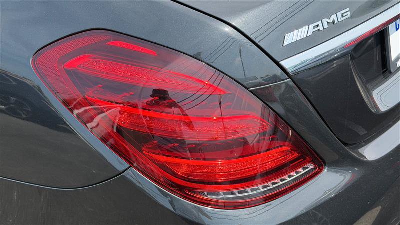 Used 2018 Mercedes-Benz S 63 AMG S 4MATIC Sedan image 22