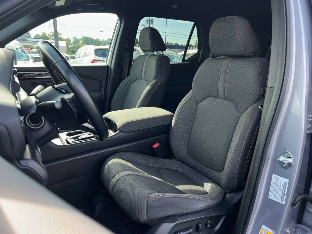 Used 2024 Honda Pilot Sport image 17