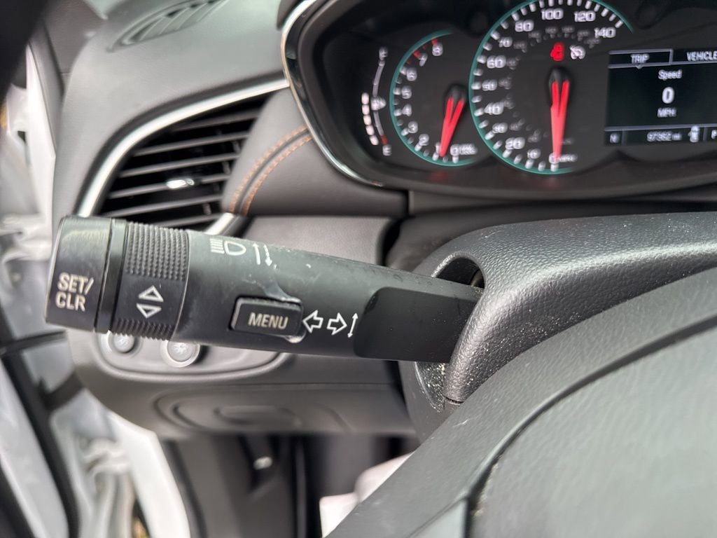 Used 2021 Chevrolet Trax LT w/ Sport Edition image 24