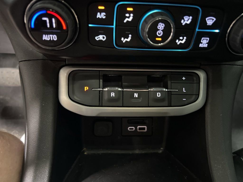 Used 2023 GMC Acadia SLT image 29