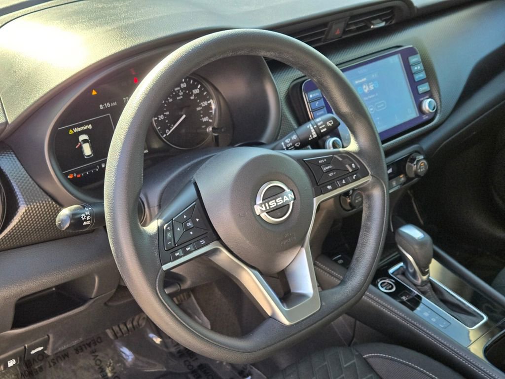Used 2022 Nissan Kicks SV FWD image 23