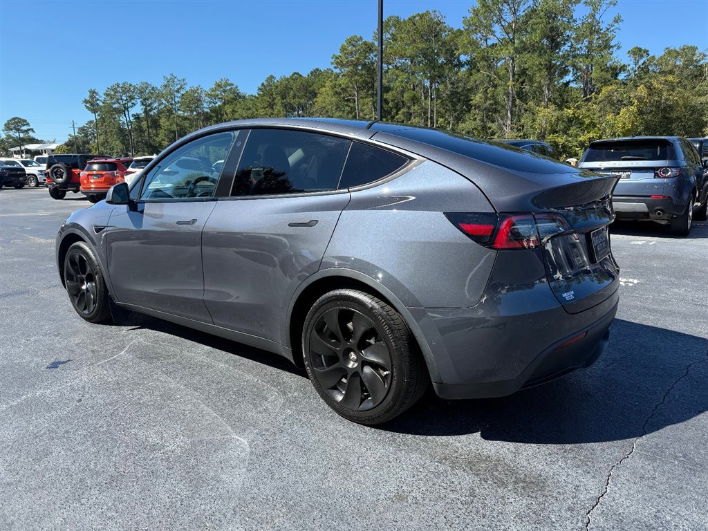 Used 2021 Tesla Model Y 2WD image 5