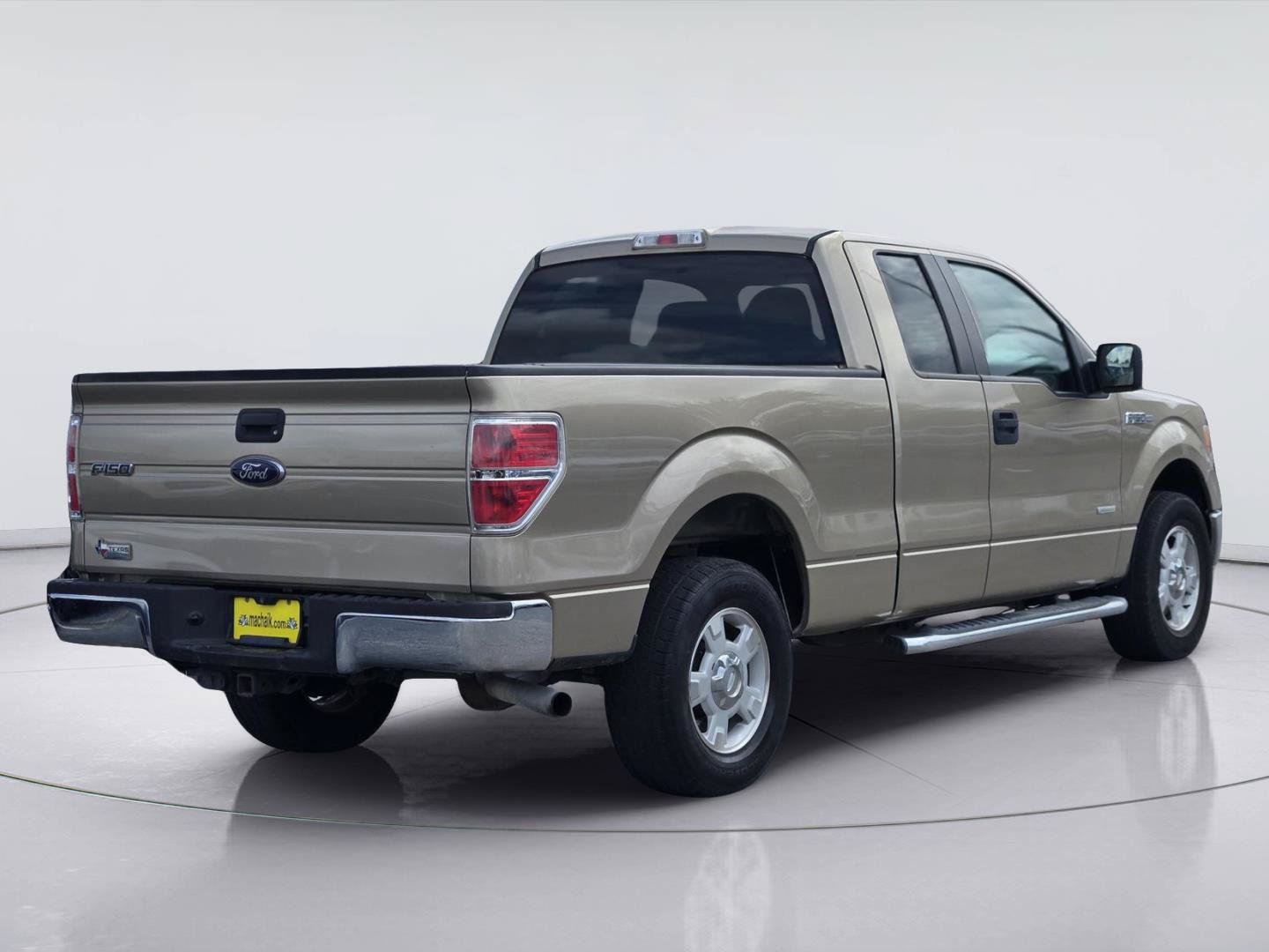 Used 2013 Ford F150 XLT w/ Mid Equipment Group RWD image 8