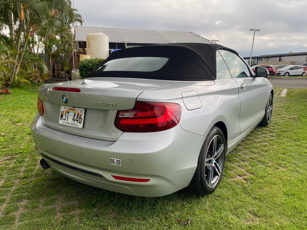 Used 2017 BMW 230i Convertible RWD image 6