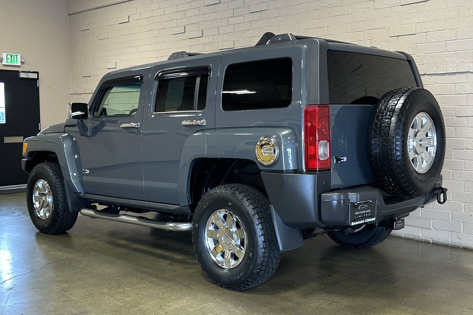 Used 2009 HUMMER H3 Luxury AWD/4WD image 7