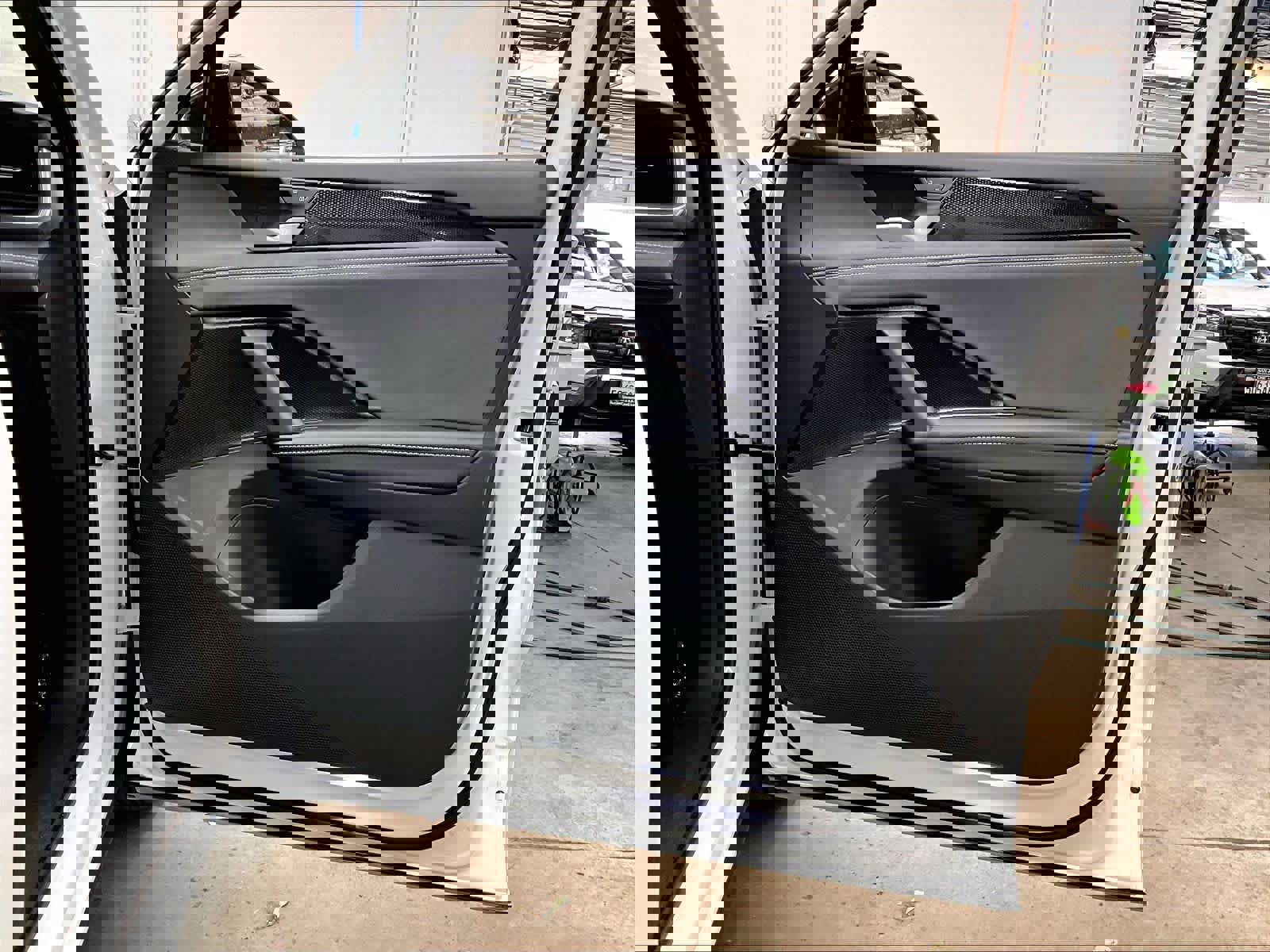 New 2026 Volkswagen Tiguan SE R-Line image 30