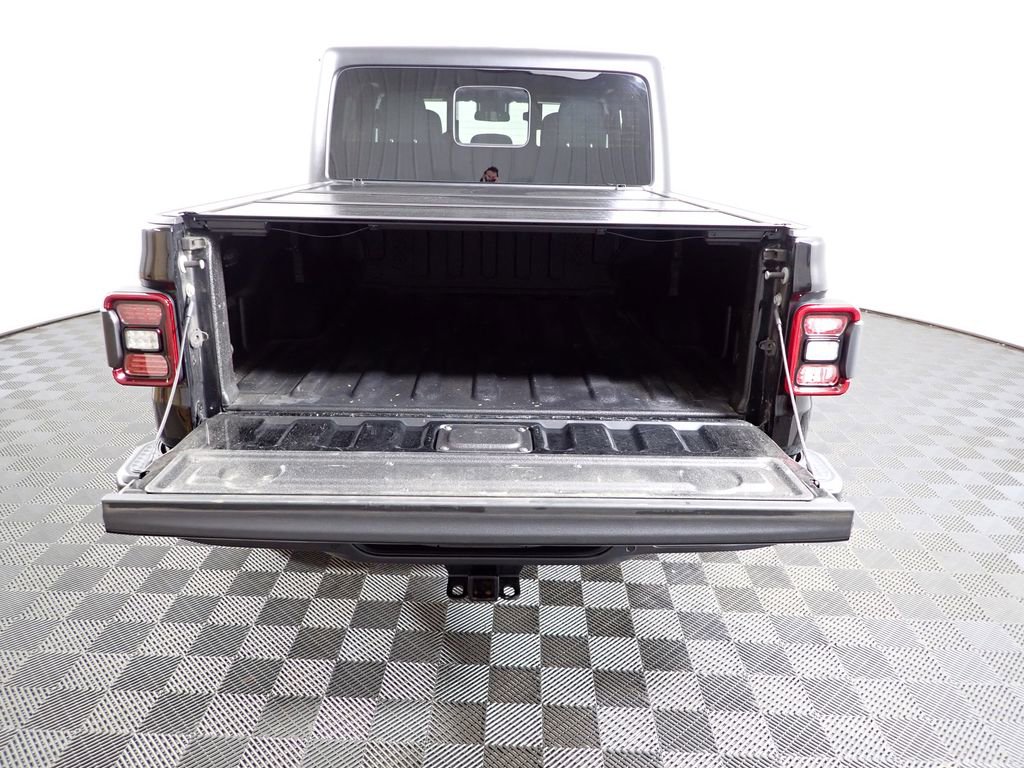 Used 2024 Jeep Gladiator Sport AWD/4WD image 16