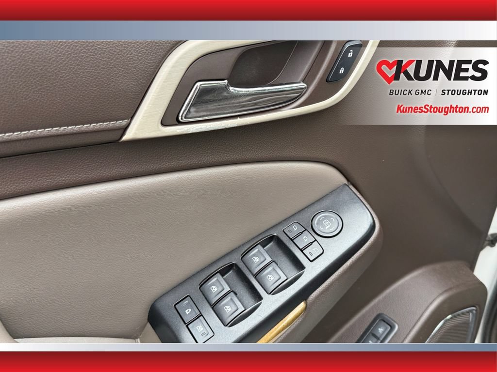 Used 2017 GMC Yukon XL Denali w/ Open Road Package AWD/4WD image 19
