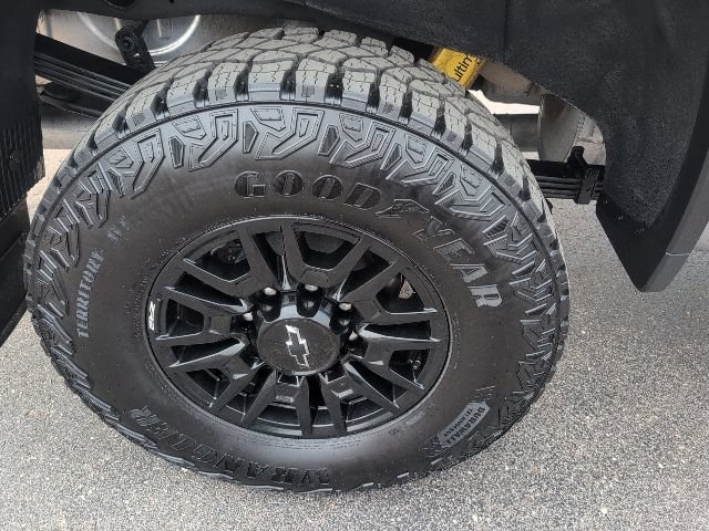 Used 2026 Chevrolet Silverado 2500 ZR2 w/ LPO, Dark Essentials Package AWD/4WD image 22