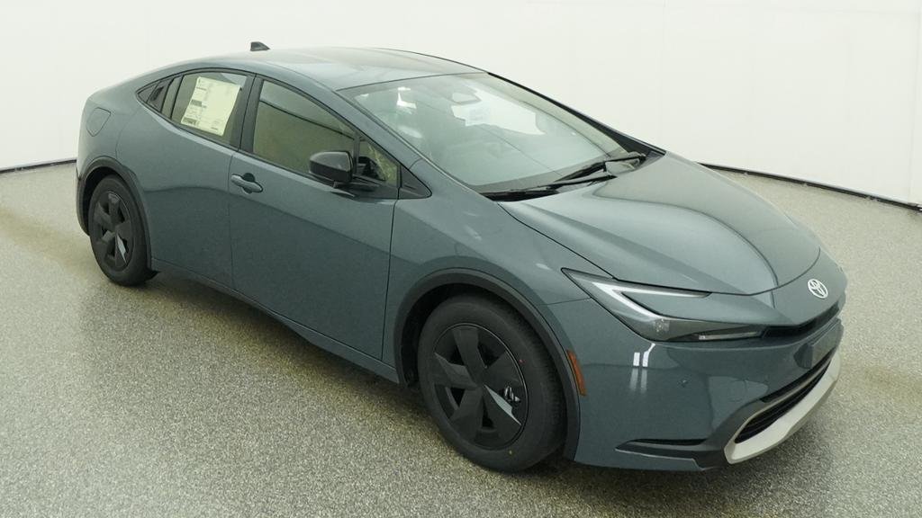 New 2027 Toyota Prius Plug-In Hybrid FWD image 10