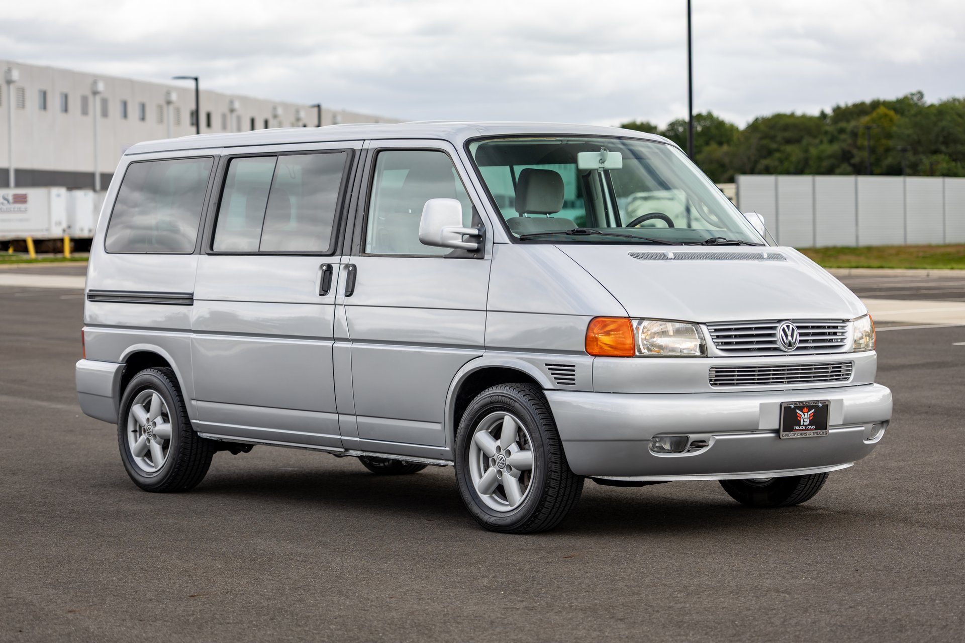 Used 2002 Volkswagen Eurovan MV FWD image 22