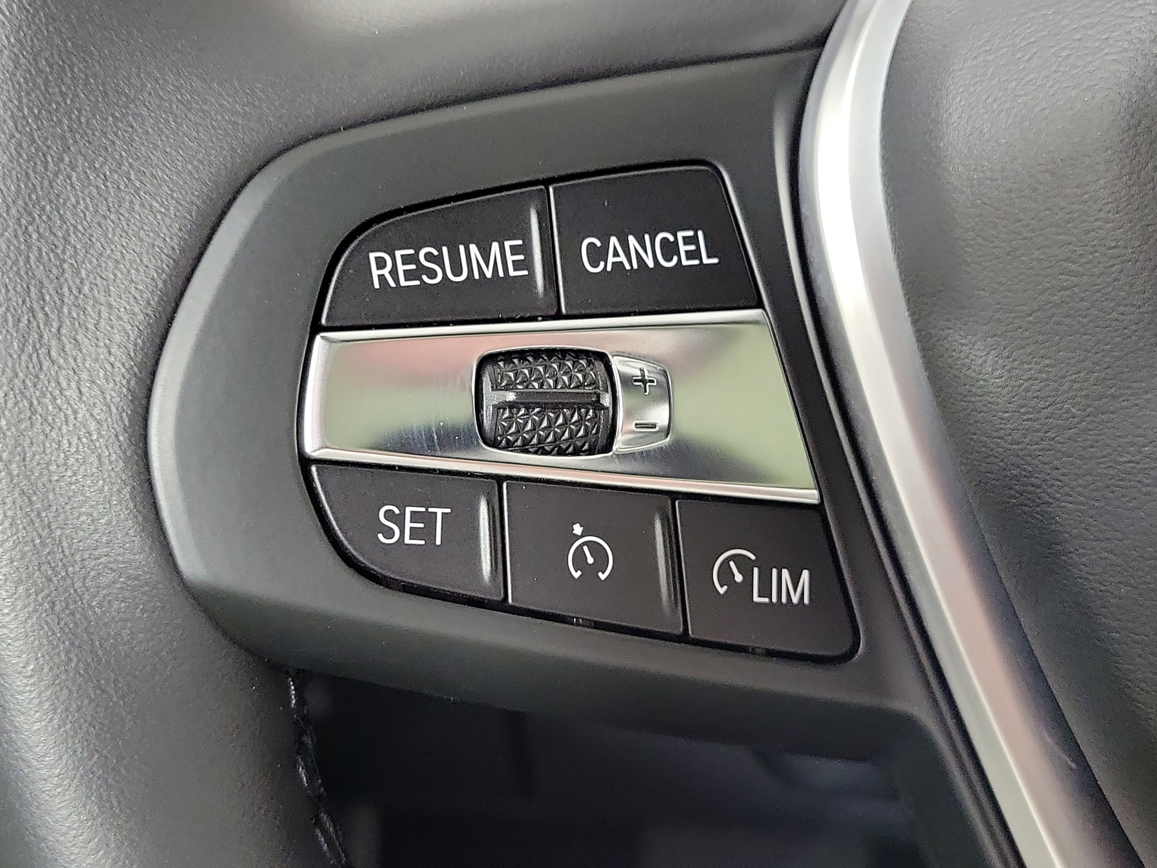 Used 2019 BMW 330i xDrive Sedan w/ Convenience Package image 13