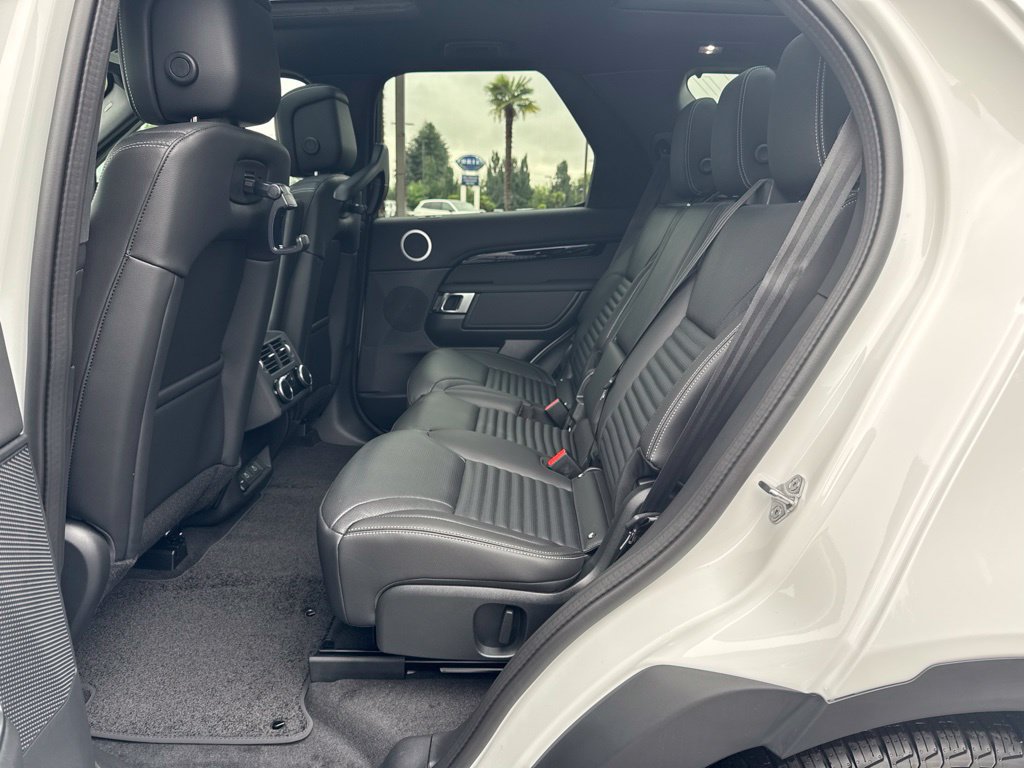 New 2026 Land Rover Discovery S AWD/4WD image 5