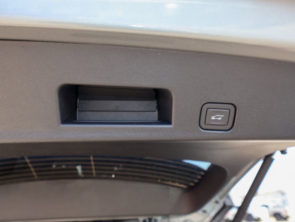 New 2026 GMC Acadia Denali Ultimate w/ LPO, Floor Liner Package image 22