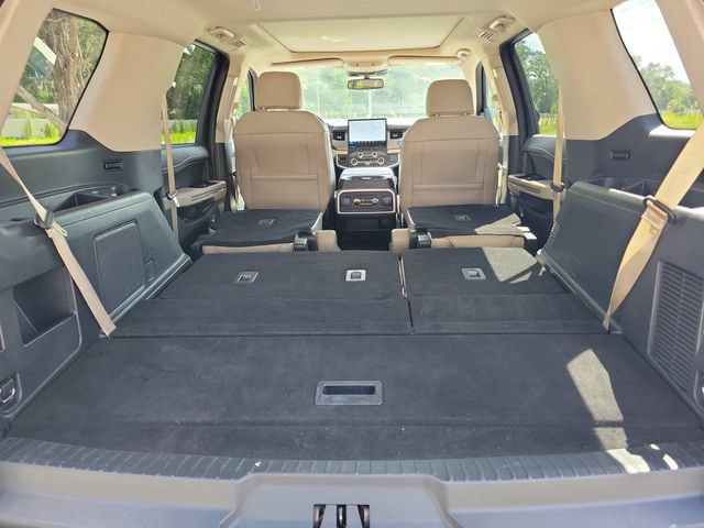 Used 2024 Ford Expedition Limited RWD image 10