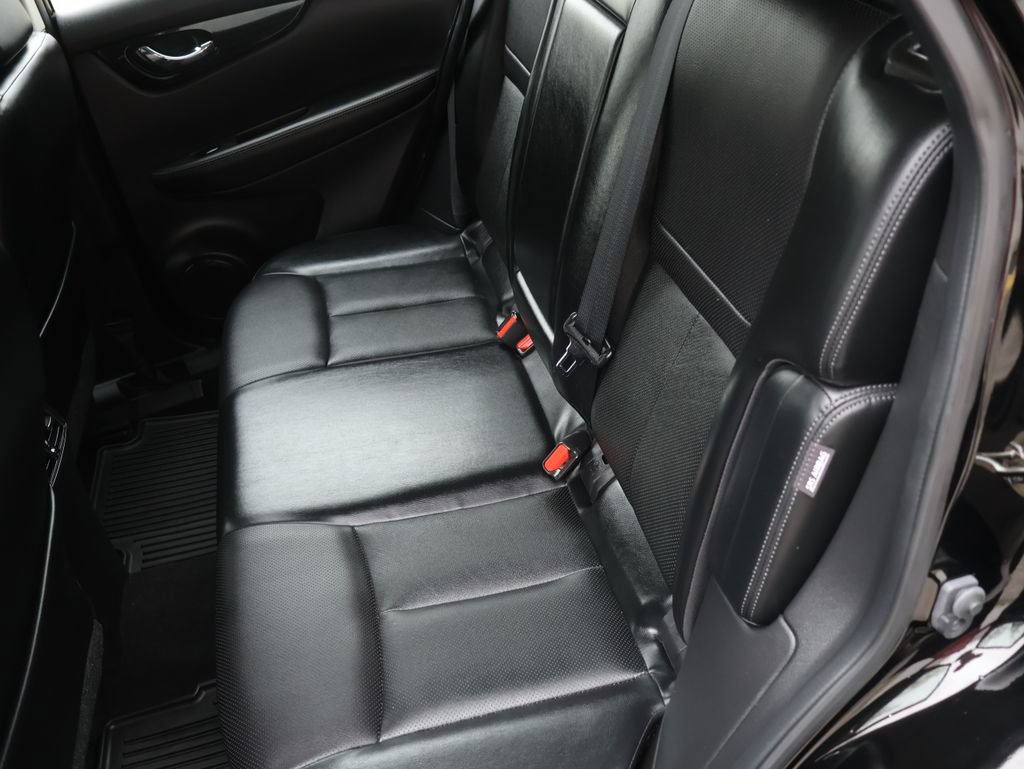 Used 2022 Nissan Rogue Sport SL AWD/4WD image 13