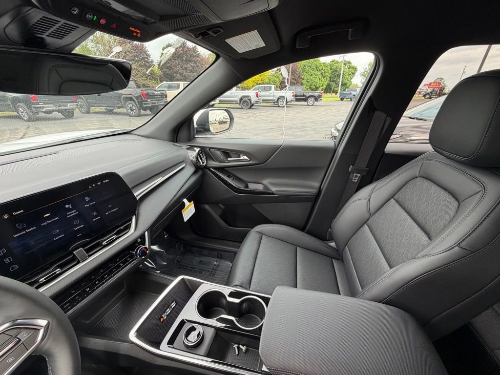 New 2026 Chevrolet Equinox LT w/ Convenience Package II FWD image 9