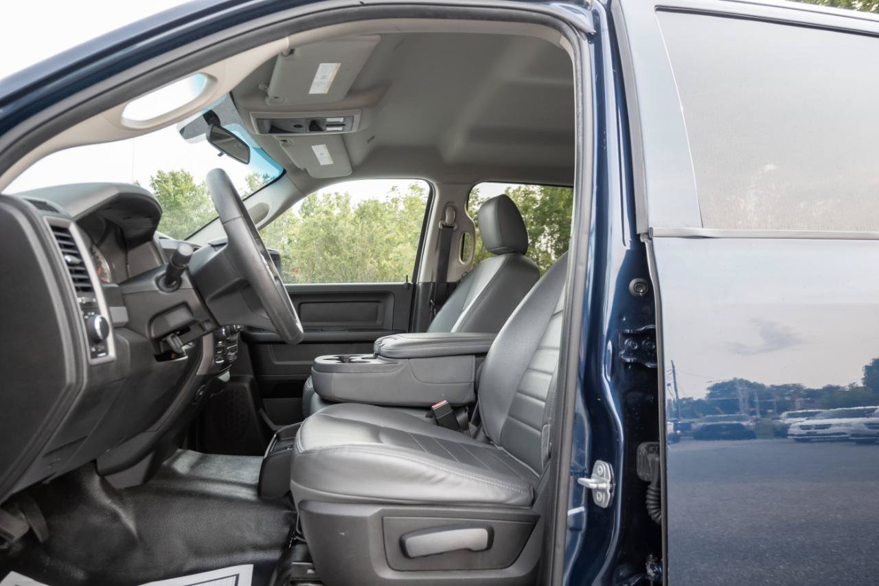 Used 2019 RAM 1500 Tradesman w/ Protection Group AWD/4WD image 3