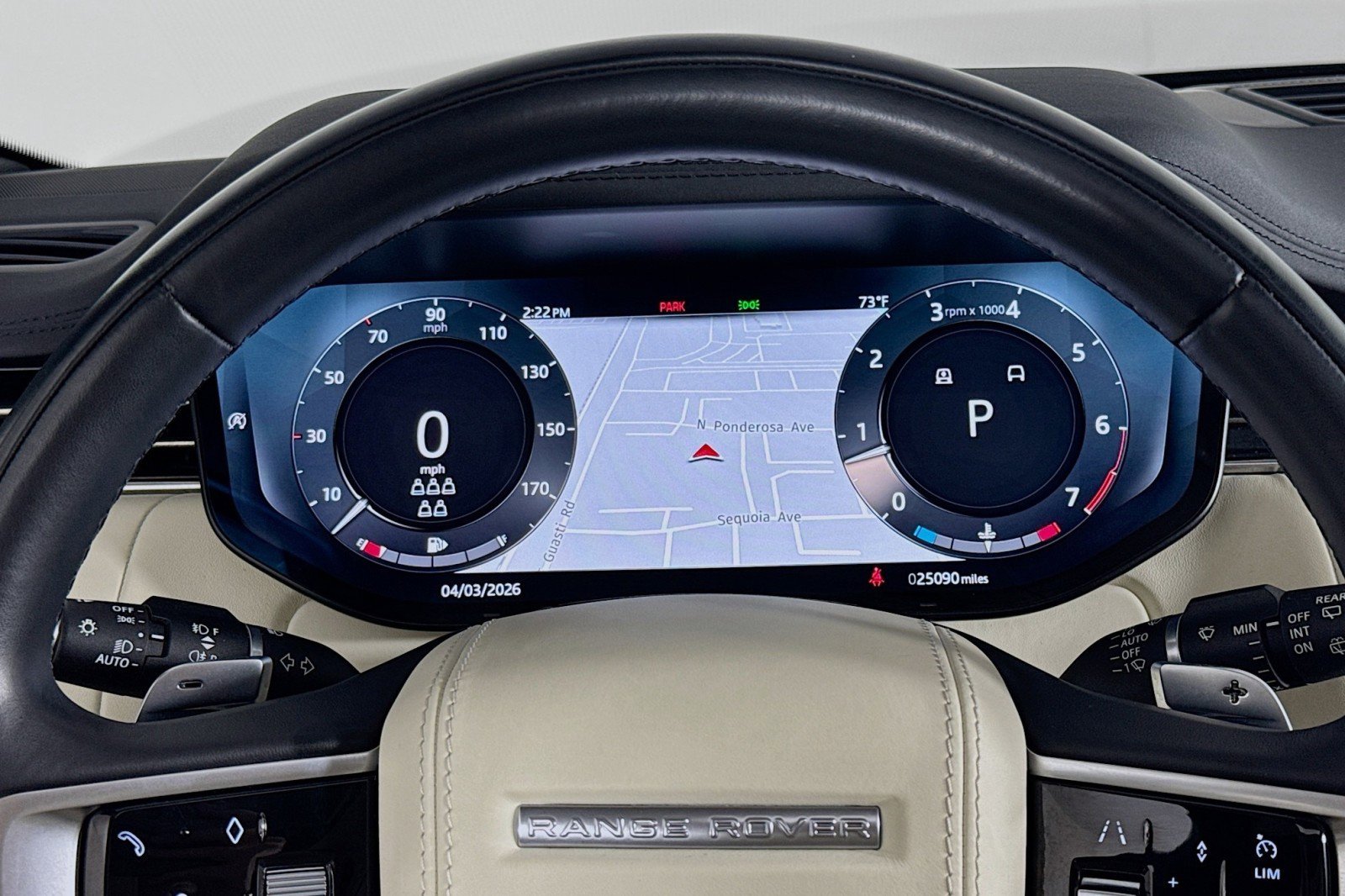Used 2023 Land Rover Range Rover Long Wheelbase SE image 19