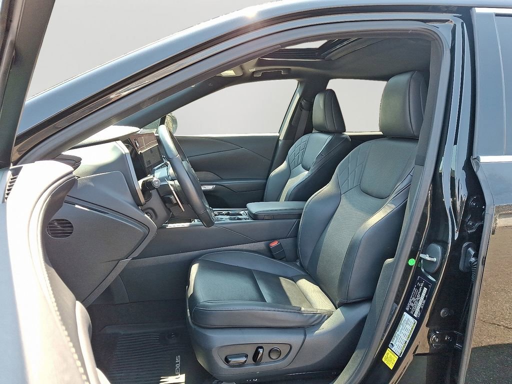 Used 2023 Lexus RX 350 Premium w/ Accessory Package (Z1) AWD/4WD image 14