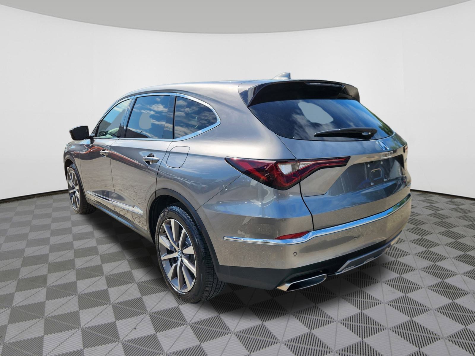 Certified 2025 Acura MDX w/ Technology Package image 3