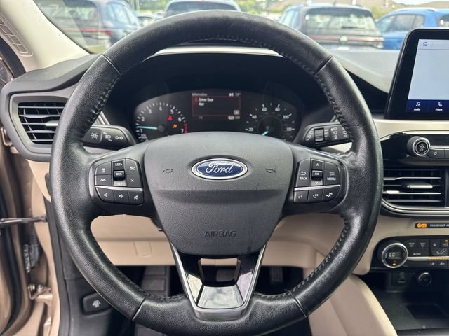 Used 2021 Ford Escape SE w/ Convenience Package FWD image 17