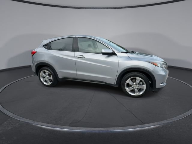 Used 2017 Honda HR-V LX image 9