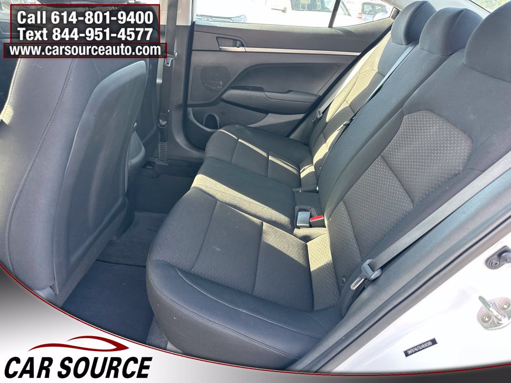Used 2020 Hyundai Elantra SE w/ Cargo Package (C1) FWD image 18