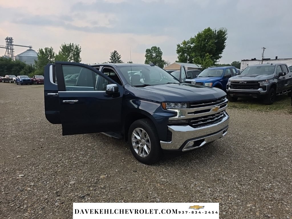 Used 2022 Chevrolet Silverado 1500 LTZ AWD/4WD image 37