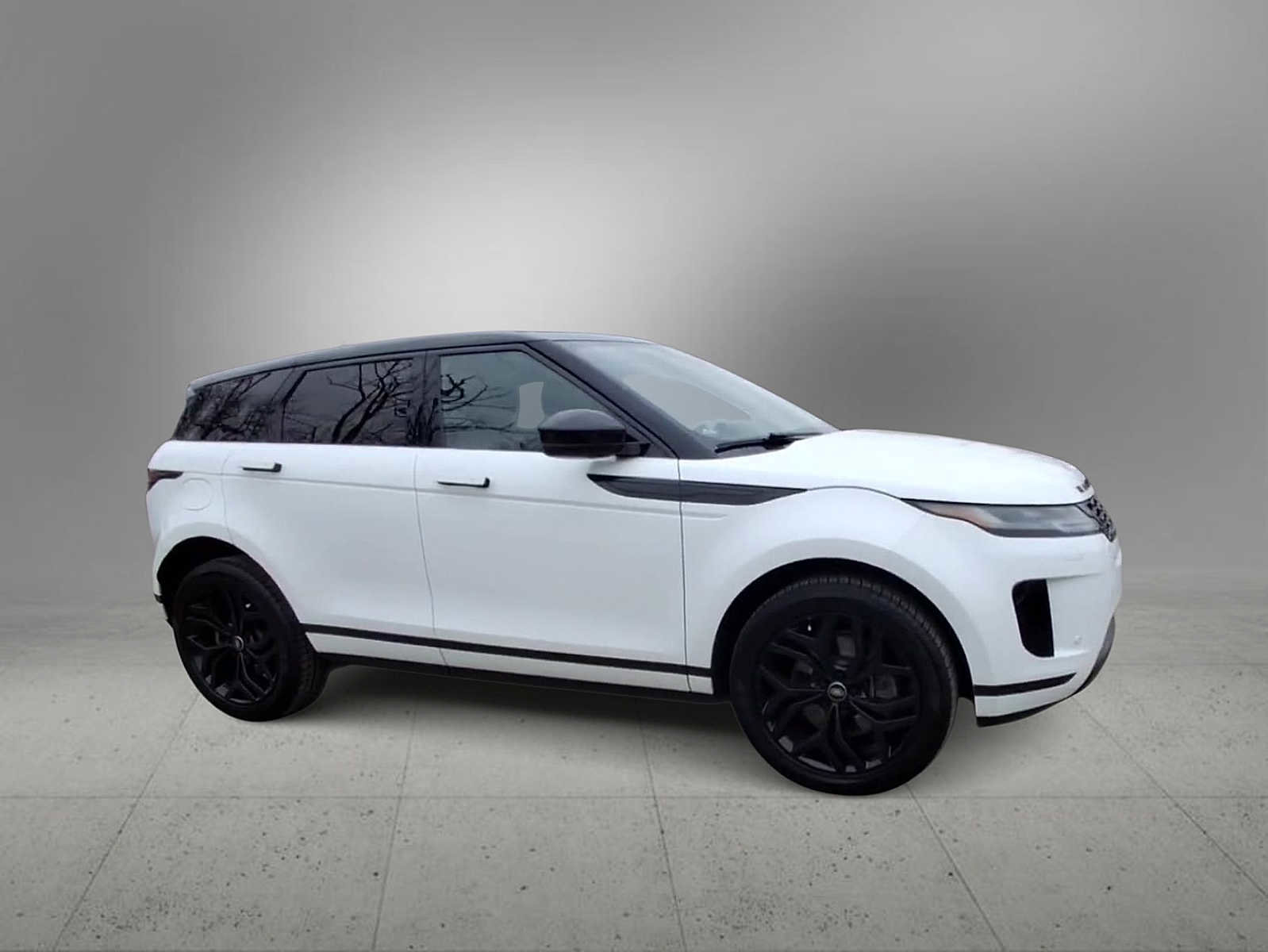 Used 2023 Land Rover Range Rover Evoque SE image 9