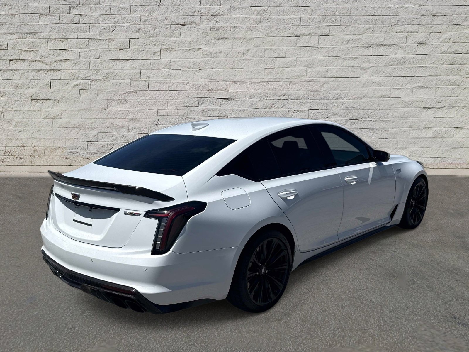 Used 2022 Cadillac CT5 V Blackwing w/ Carbon Fiber Package 2 RWD image 5