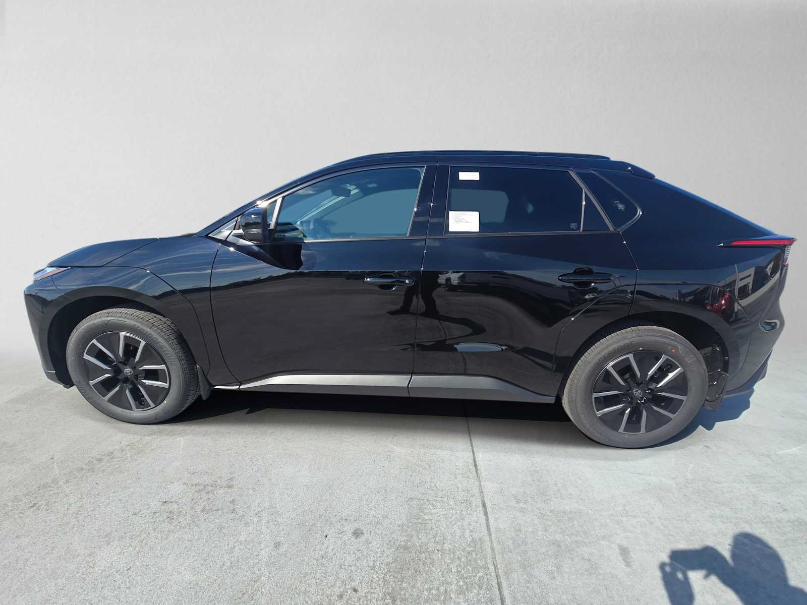 New 2026 Toyota bZ FWD image 6