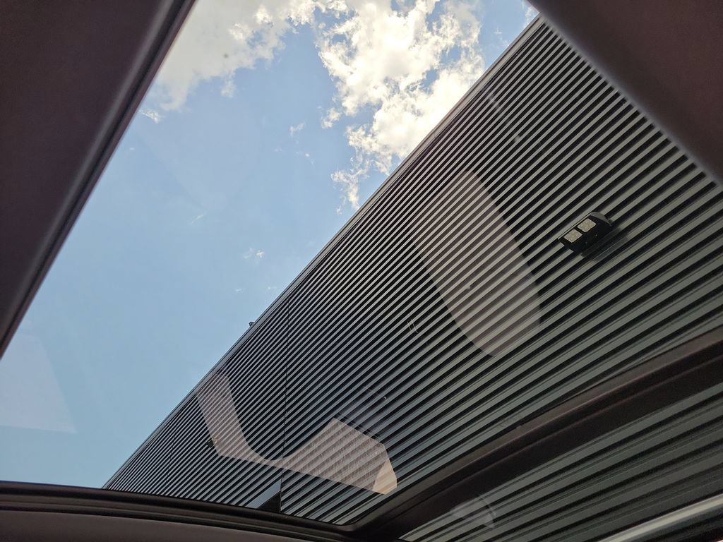 Certified 2024 Porsche Macan GTS AWD/4WD image 41