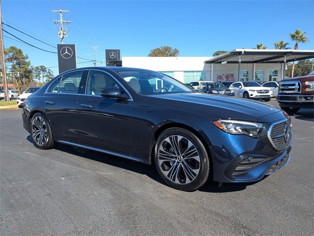Used 2025 Mercedes-Benz E 350 4MATIC Sedan image 2
