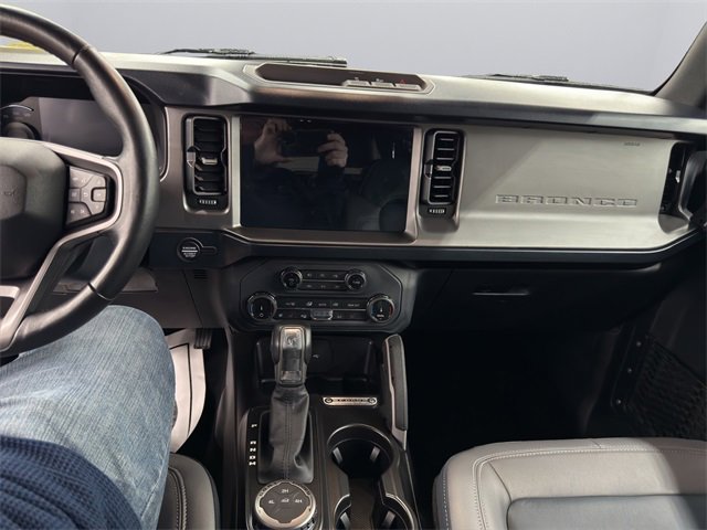 Used 2022 Ford Bronco Outer Banks image 15