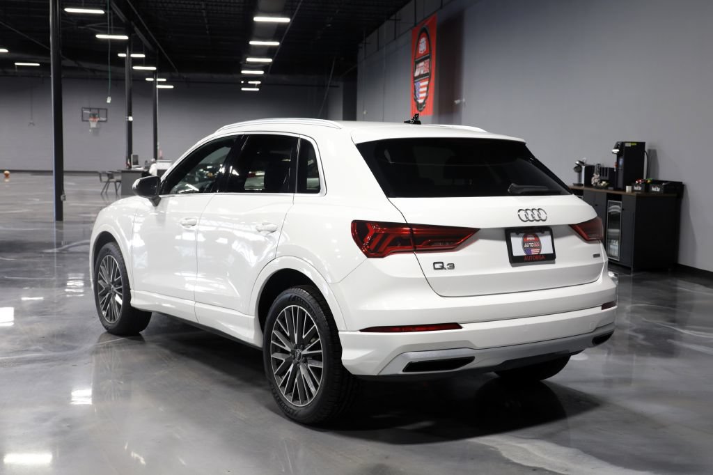 Used 2021 Audi Q3 2.0T Premium w/ 19" Wheel Package AWD/4WD image 5