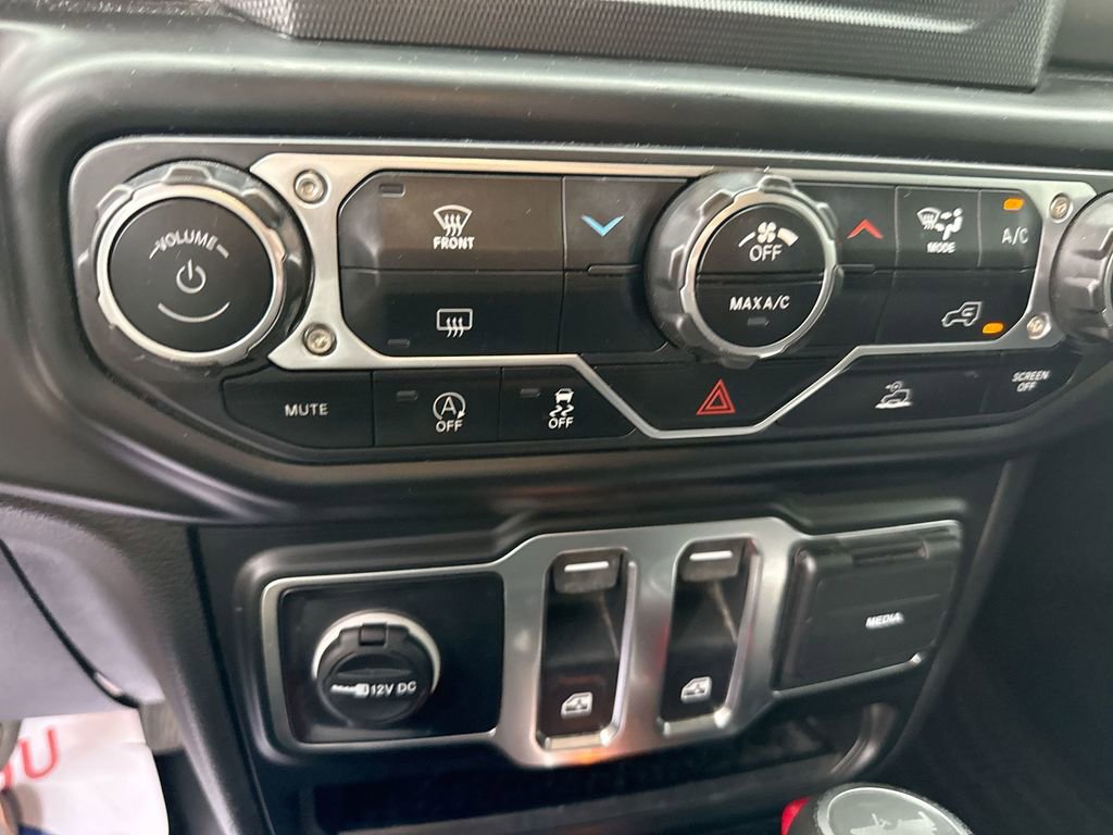 Used 2022 Jeep Wrangler Sport AWD/4WD image 26